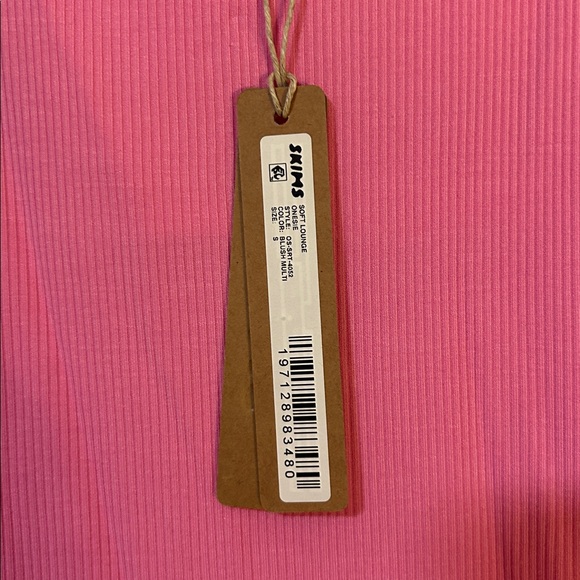 SKIMS NWT Soft Scoop Ringer Lounge Onesie size small pink - Picture 4 of 7